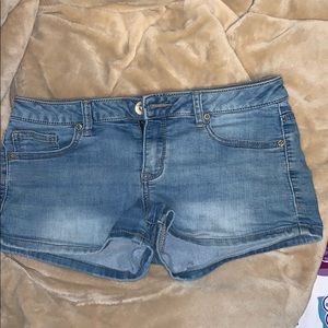 MUDD Jean shorts size 16